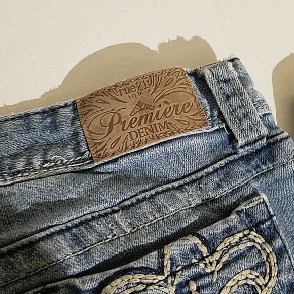 Rue 21 Premiere Denim fleur-de-lis F18 - Picture 4 of 5